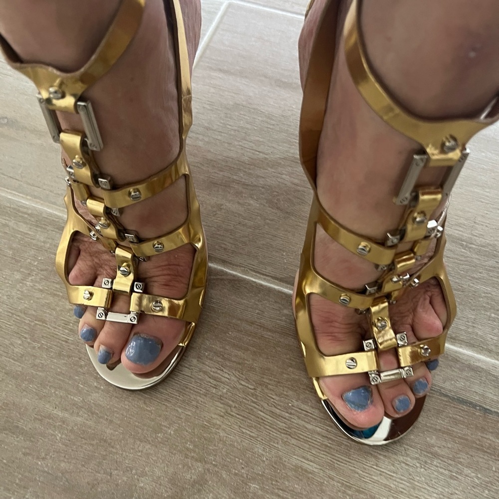 TORY BURCH GOLD GLADIATOR HEELS